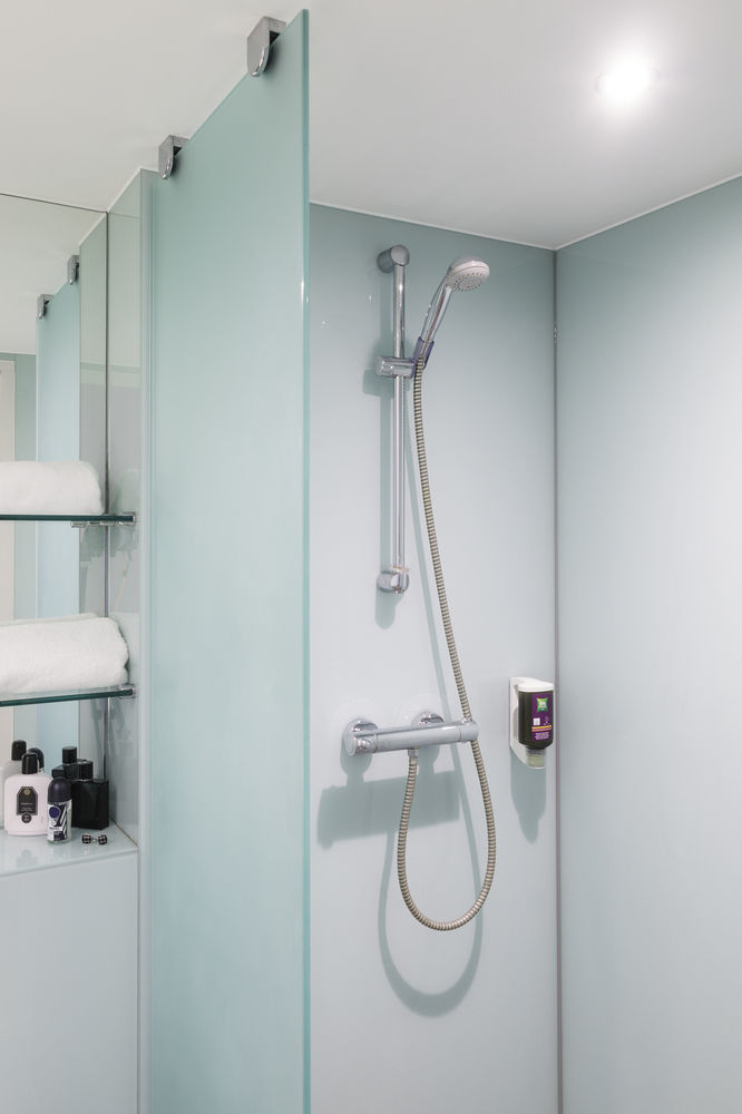 Hotel Ibis Station 3*