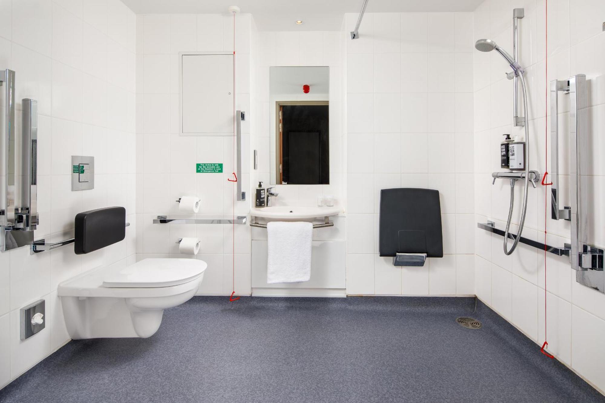 Ibis Station 3* CBG