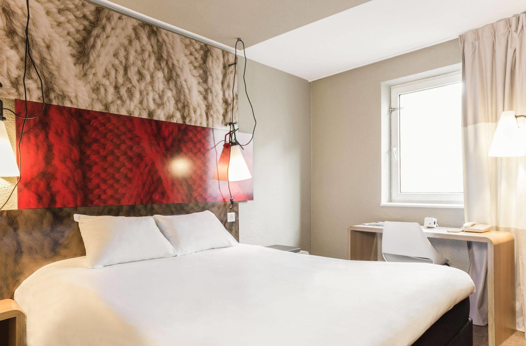Ibis Station Hotel